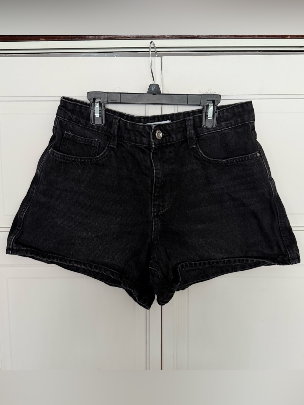 Zara black denim shorts women’s size 6